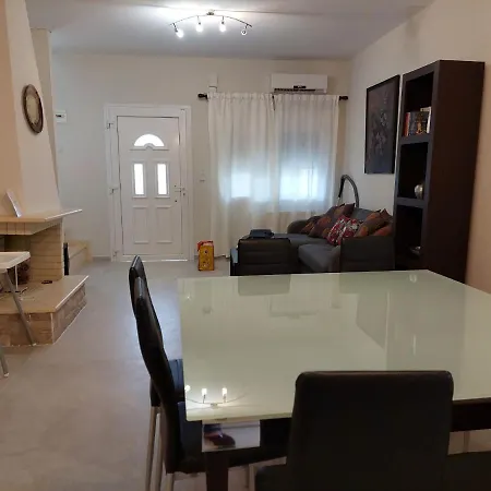 Semesterbostad Anemos Maisonette *